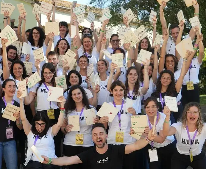 Le Hdemiche - gruppo di donne con Luca Romito